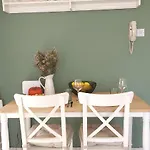 Апартаменти Capri Sea View One Bedroom