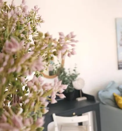 Διαμέρισμα Capri Sea View One Bedroom *