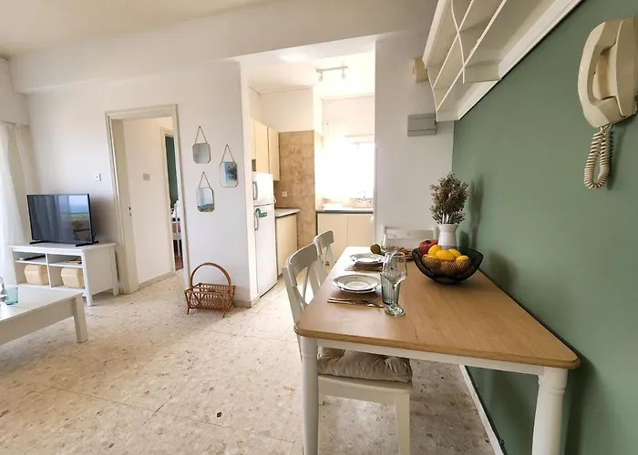 Capri Sea View One Bedroom Διαμέρισμα *