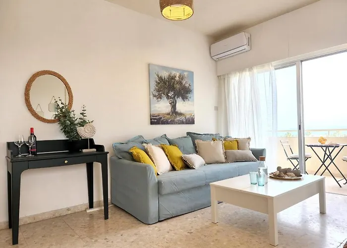 Διαμέρισμα Capri Sea View One Bedroom *